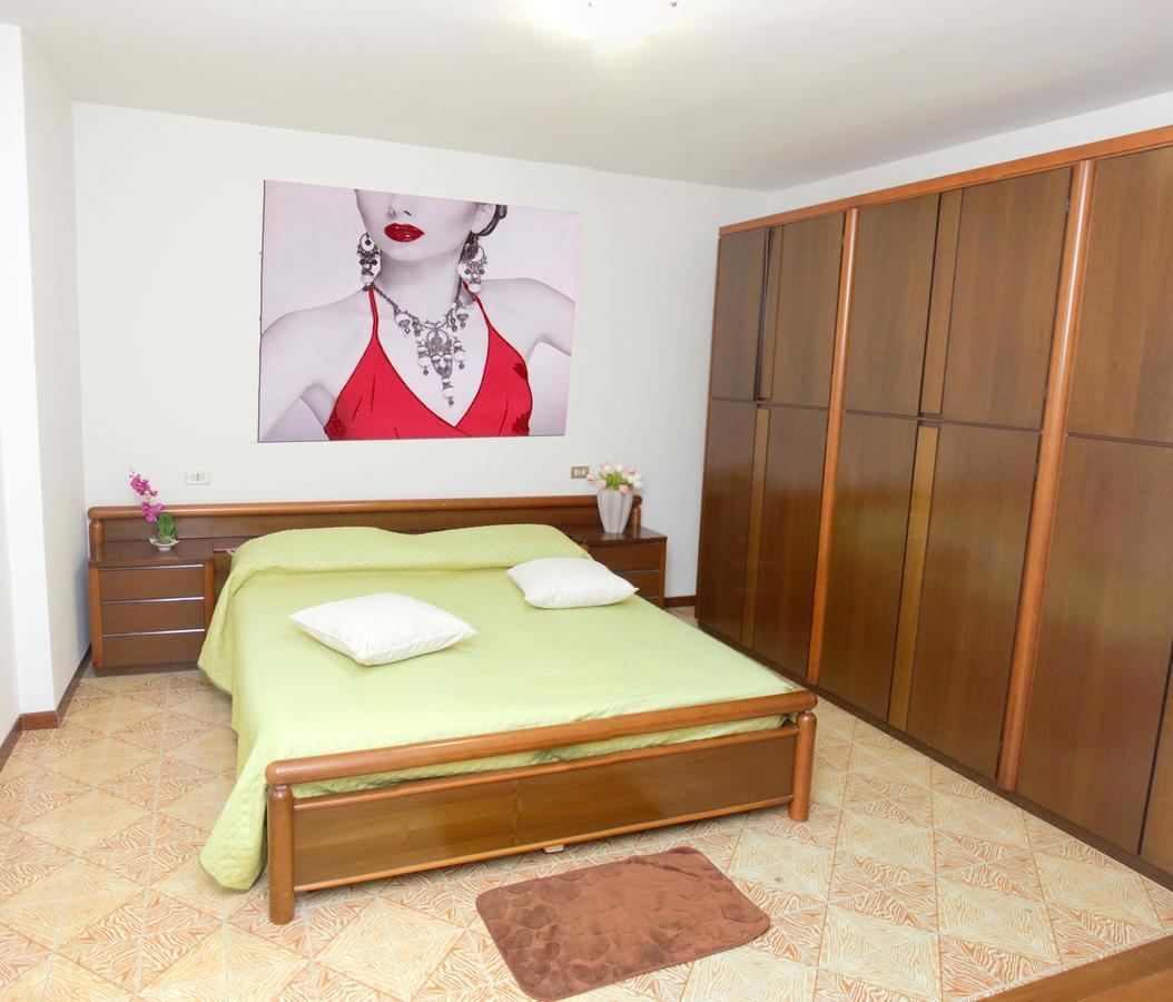 Casa Madali' - Nel Borgo Appartement Marone Buitenkant foto