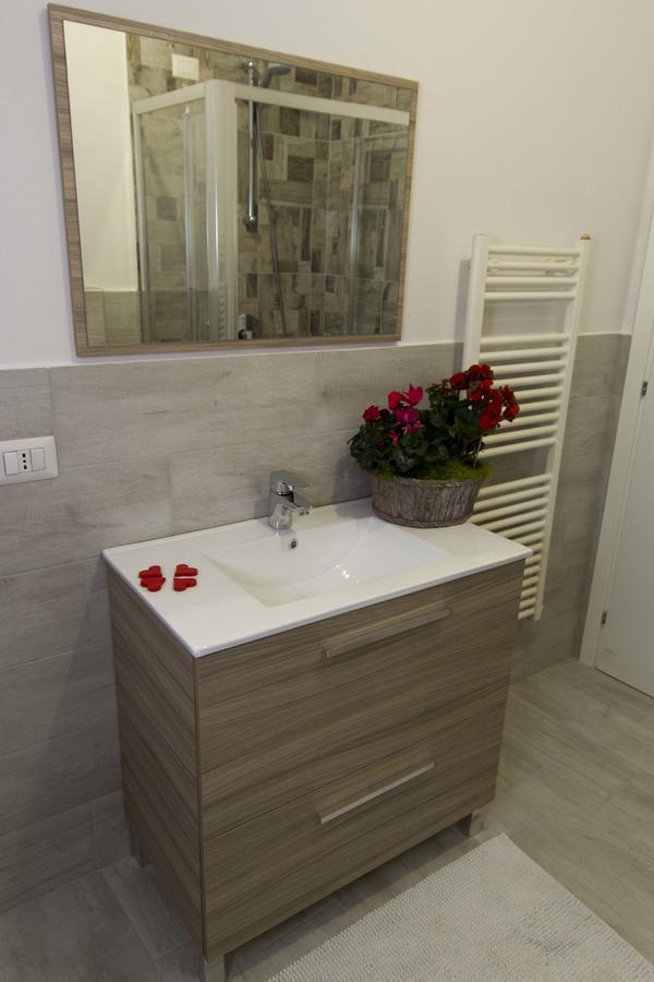 Casa Madali' - Nel Borgo Appartement Marone Buitenkant foto